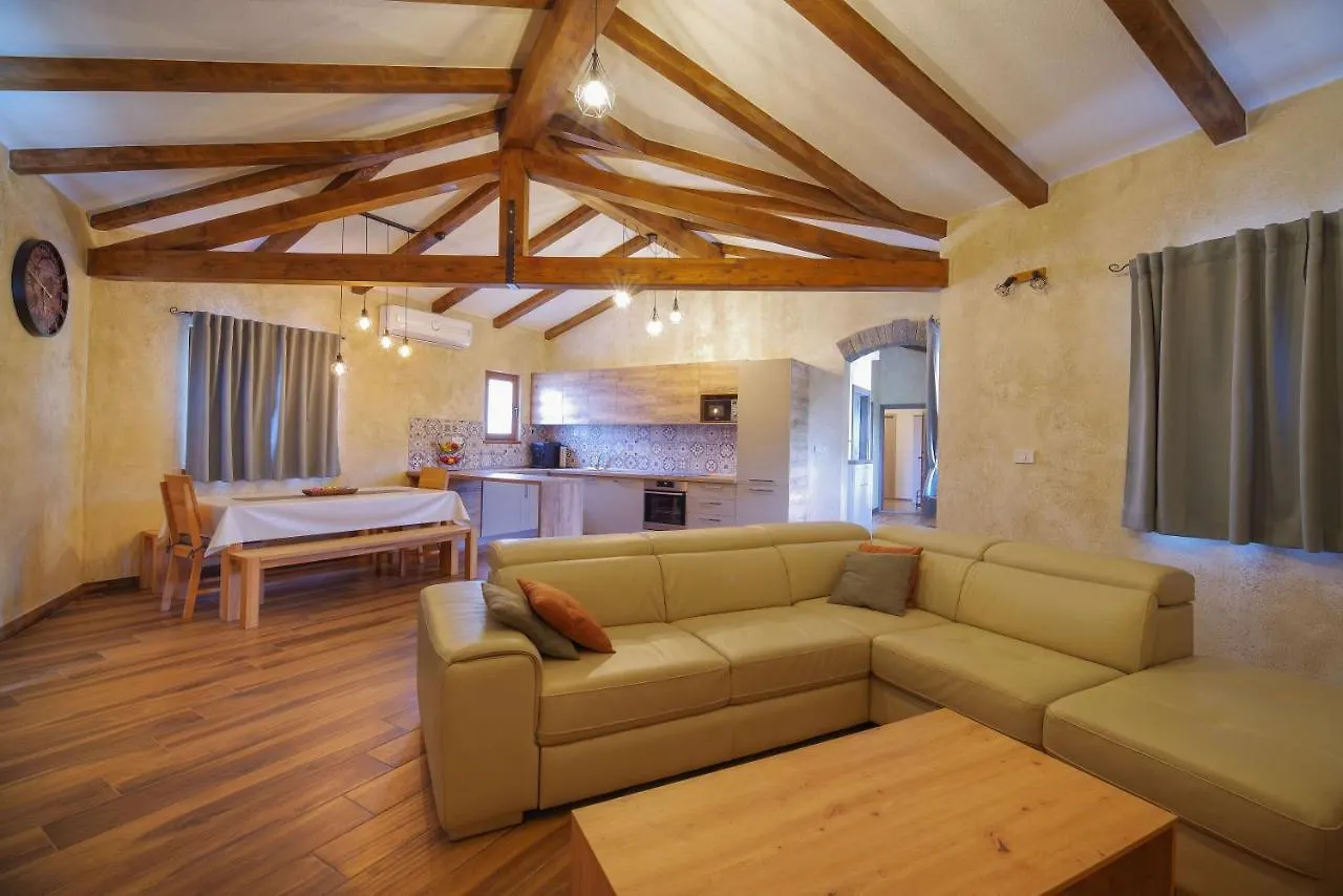 Villa Meloni Motovun 0*,  Croatia
